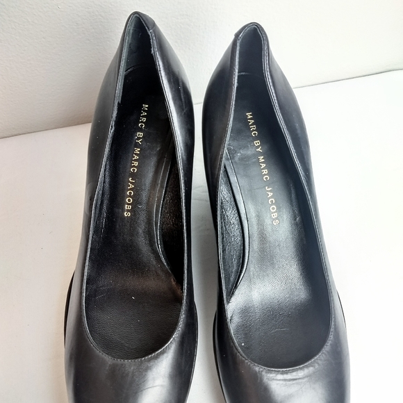 Marc by Marc Jacobs Patent Leather Black Wedge Heel Dressy Professional Pumps - Picture 8 of 9